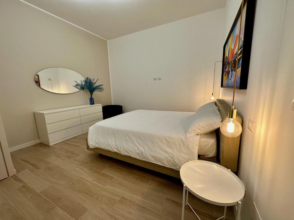 Nouvelle Vag - Apartment & Room 特拉尼 外观 照片