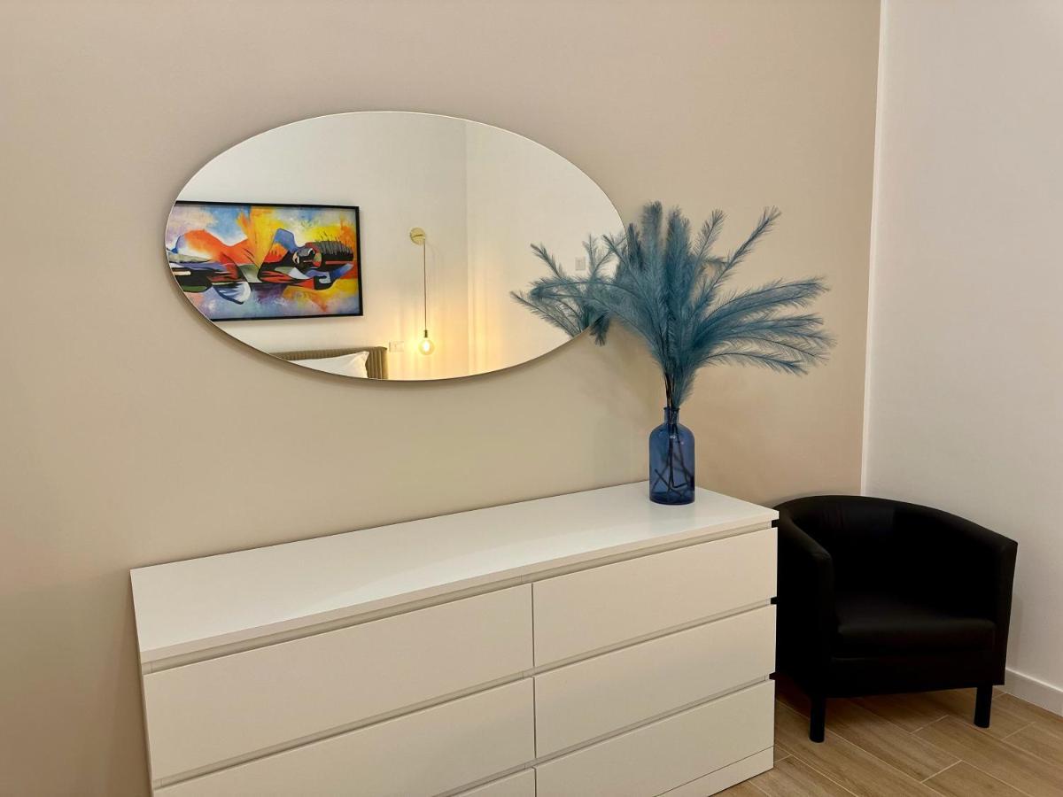 Nouvelle Vag - Apartment & Room 特拉尼 外观 照片